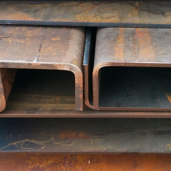 Стальной гнутый х/к швеллер 100х80х3 ст10 в наличии в Калининграде