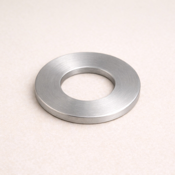 Шайба нержавеющая М4 А2 DIN 9021 кузовная в наличии в Калининграде